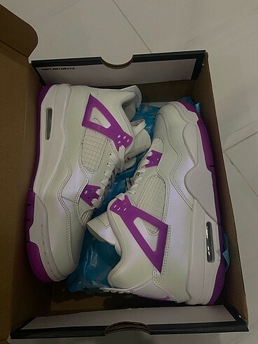 38,5 Beden air jordan 4 retro hyper violet