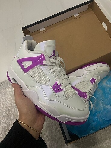 Nike air jordan 4 retro hyper violet