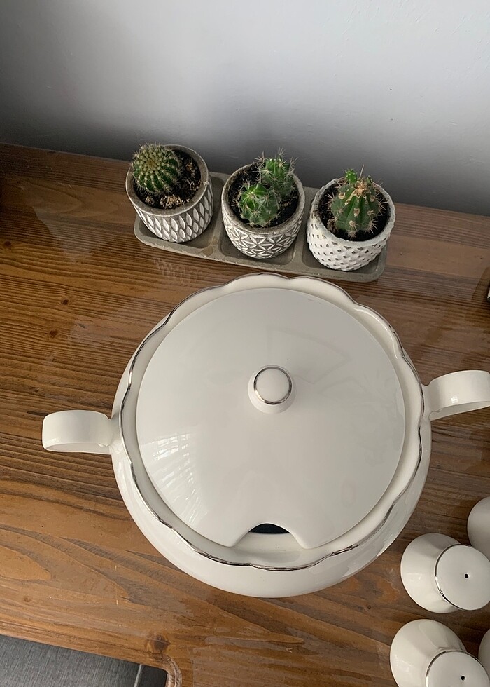 Kütahya porselen bone çorba tenceresi 2adet tuzluk 2 adet karabi - Görsel 4