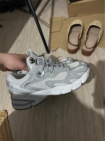 Adidas Adidas spor ayakkabı (astir)