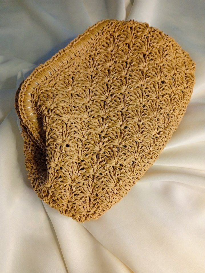 Bej Dantel Detaylı Örgü Kadın Portföy Çanta - Görsel 3