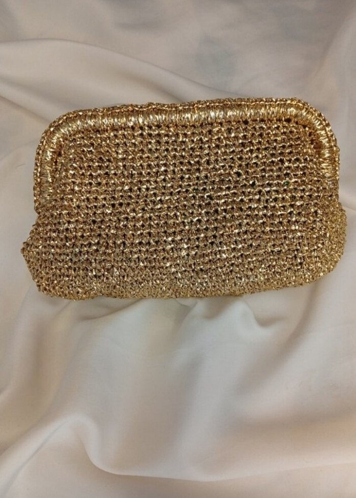 Altın Renkli Örgü Kadın Portföy Çanta - Görsel 2