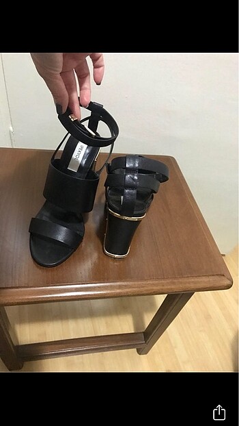 36 Beden Kalın topuklu sandalet
