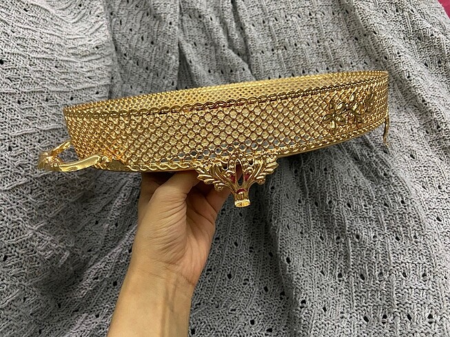  Beden Gold hasır detaylı aynalı tepsi