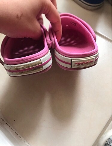 22 Beden Pembe crocs çocuk terlik