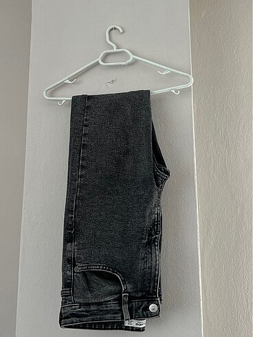 PULL&BEAR PANTOLON
