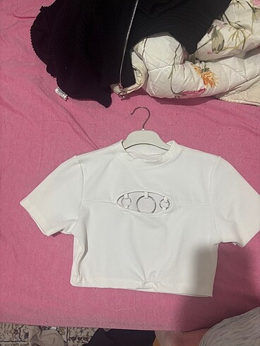 m Beden çeşitli Renk 3 ü 300 tl