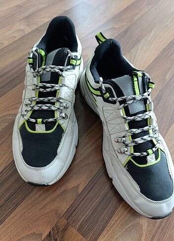 Zara Zara Sneakers