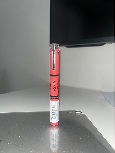 NYX SHİNE LOUD GLOSS + RUJ LİFE GOALS