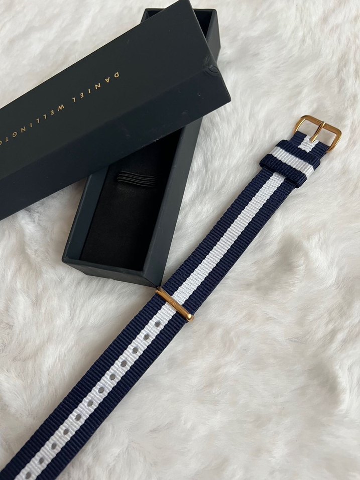 Klasik Şıklık Beyaz Lacivert Erkek Saat Kayışı - Görsel 3