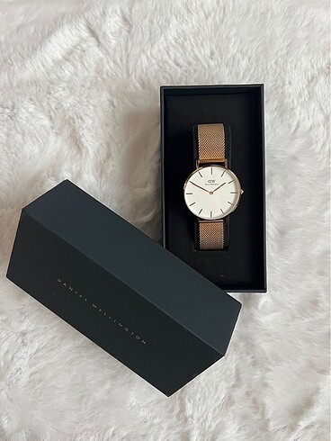 Beden Daniel Wellington Petite Melrose
