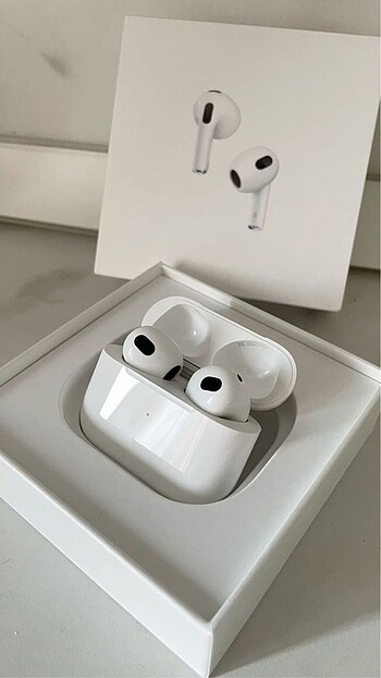 Apple Apple AirPods 4. Nesil Slikonsuz Güncel Model
