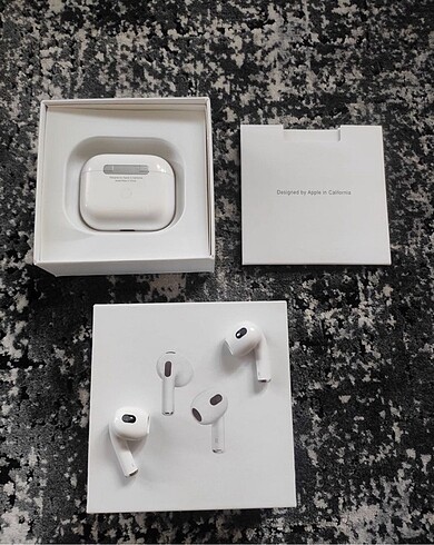 Apple AirPods 3. Nesil Slikonsuz Güncel Model