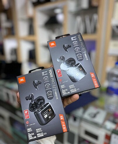 JBL Tour Pro 2 Slikonlu Kulaklık