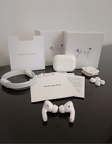 Apple AirPods Pro 2 Typce Slikonlu Kulaklık