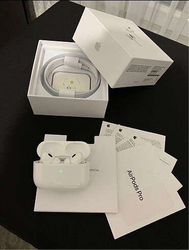 Apple AirPods Pro 2 Typce Slikonlu Kulaklık
