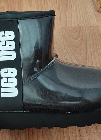 40 Beden UGG Classic Clear Mini Kadın Siyah Bot