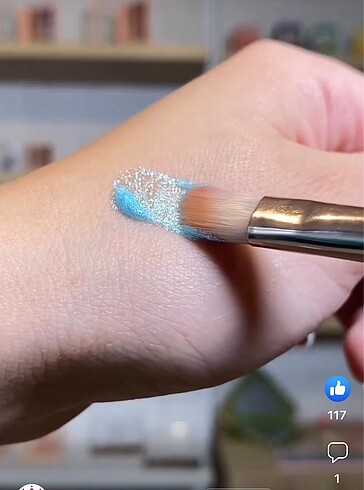  Beden Tekli glitter far