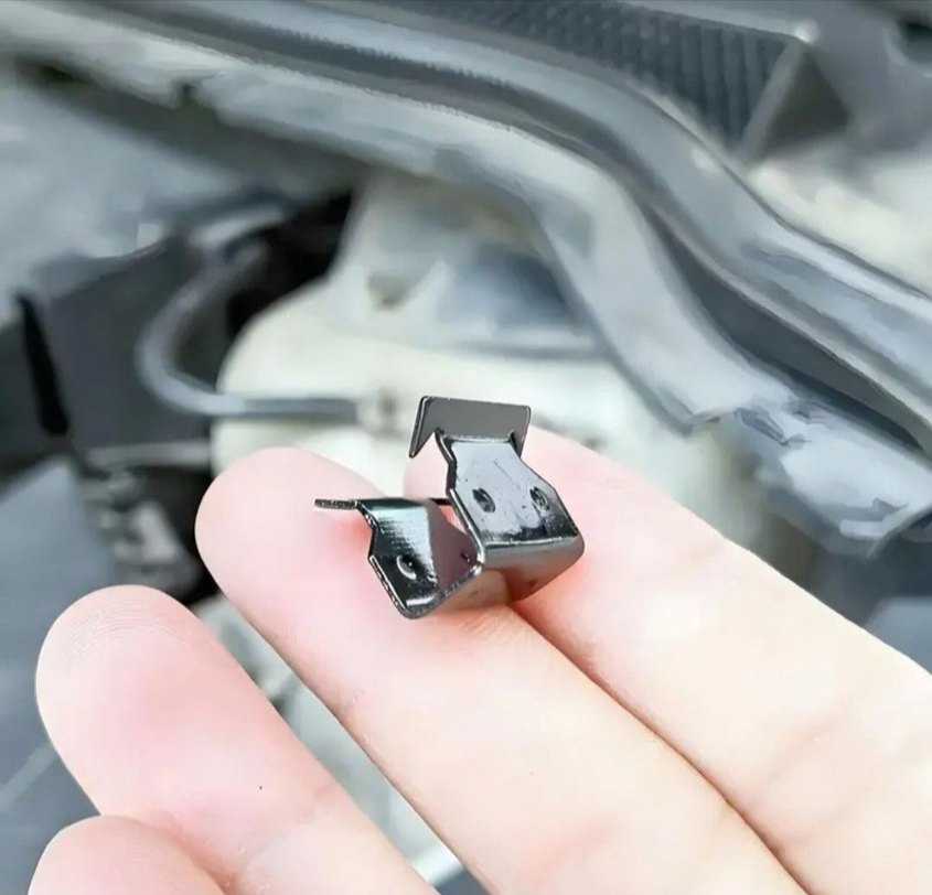 Ford Ön Cam Silecek Muhafaza Alt Plastik Klipsi - Görsel 2