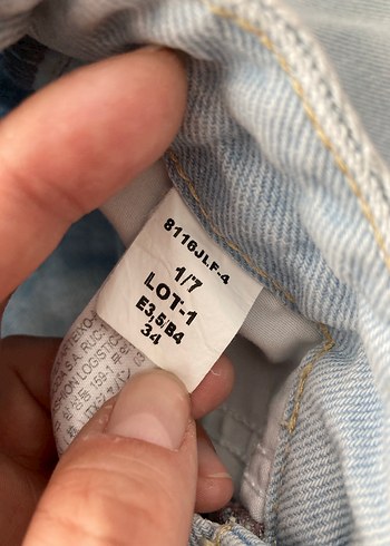 Pastel Renkli Loose Fit Denim Mini Şort - Görsel 3