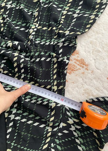 Kadın Siyah Pilili Mini Tulum V Yaka - Görsel 6