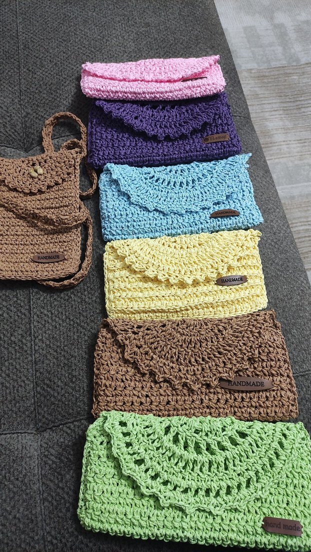 Renkli Dantel Detaylı Örgü Kadın Portföy Çanta Adet:300 tl - Görsel 2