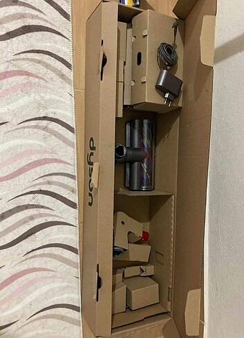 Dyson v 15 