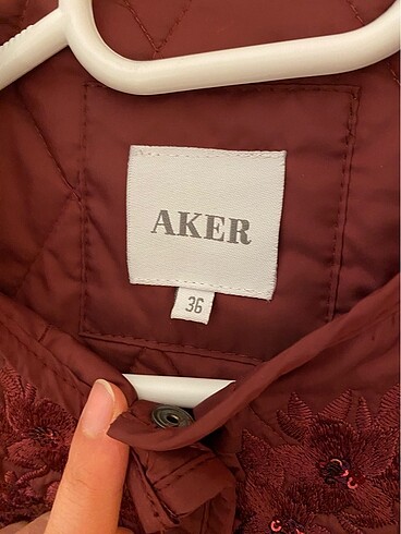 s Beden Aker kapitone ceket