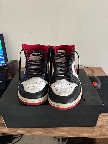 Nike Air Jordan Mid 1