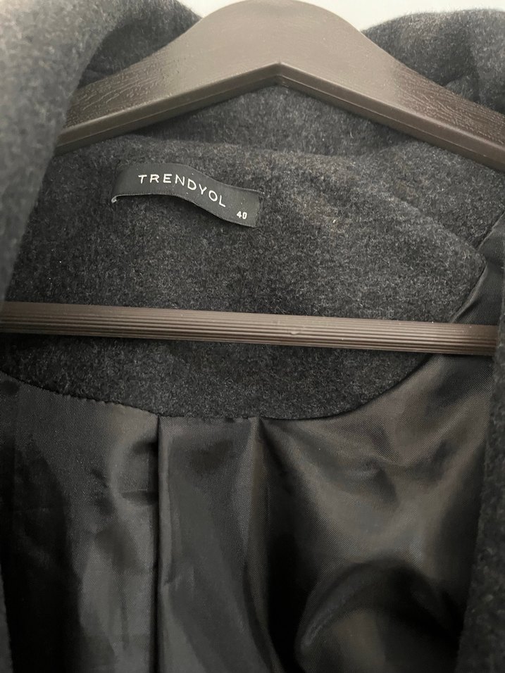 Siyah Çift Düğmeli Kaban - Görsel 4