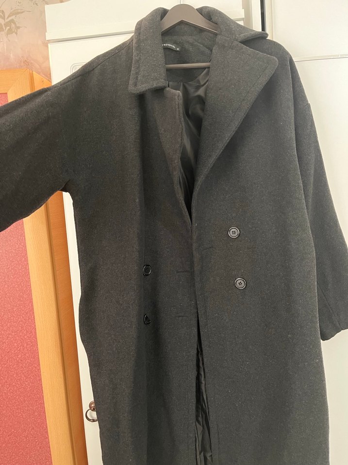 Siyah Çift Düğmeli Kaban - Görsel 2