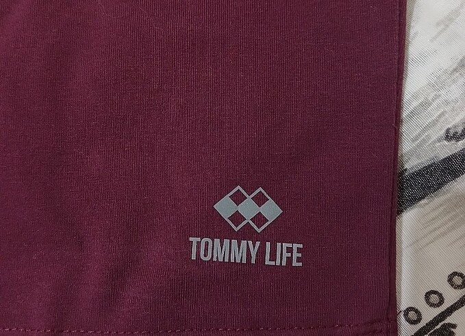38 Beden Tommy Life crop tshirt