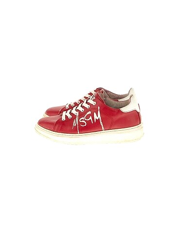 MSGM Spor Ayakkabı %70 İndirimli.