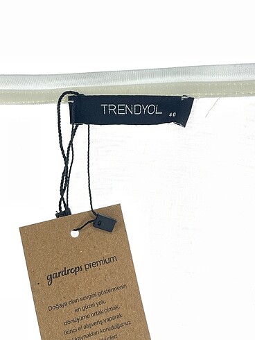 40 Beden beyaz Renk Trendyol & Milla Bluz %70 İndirimli.