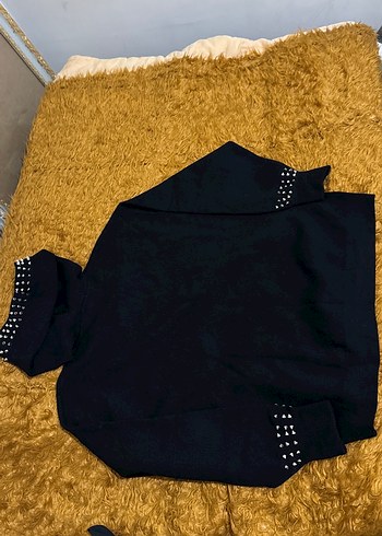 Zara Zımba Detaylı Siyah Kapüşonlu Sweatshirt - Görsel 4