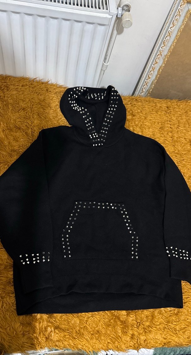 Zara Zımba Detaylı Siyah Kapüşonlu Sweatshirt - Görsel 3
