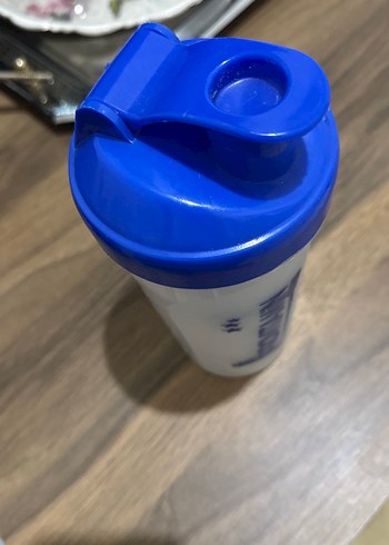 Sporcu su ve protein içeceği kabı - Görsel 2