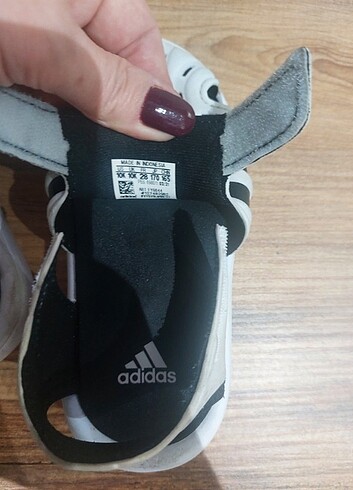 26 Beden Adidas