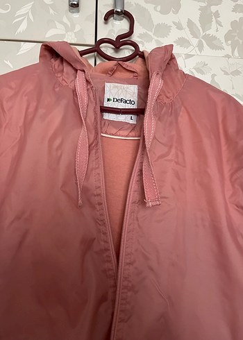 Pembe Yağmurluk - Görsel 2