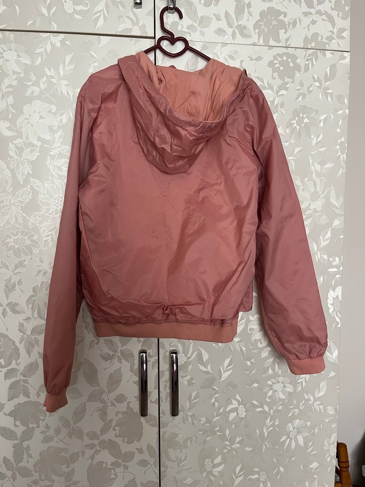 Pembe Yağmurluk - Görsel 3