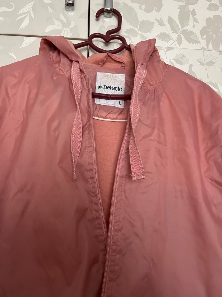 Pembe Yağmurluk - Görsel 2