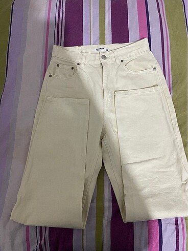 Kırık Beyaz Jean
