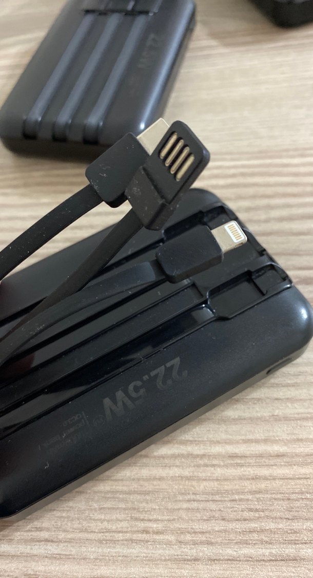 Kompakt Siyah Power Bank 22.5W 10.000 - Görsel 4