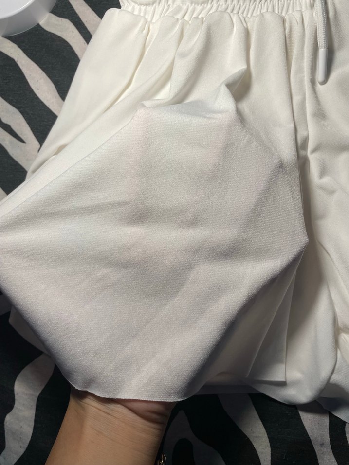 Beyaz Pliseli Mini Şort Etek - Görsel 2