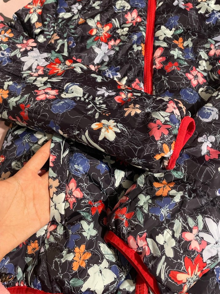 Çift taraflı Çiçek Desenli Kapüşonlu Mont - Görsel 4