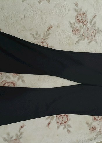 Siyah Kadın İspanyol Paça Pantolon - Görsel 6