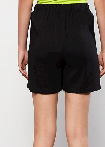 Siyah Midi Kadın Bermuda Şort - Görsel 2