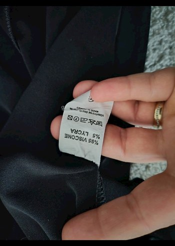 Siyah Zincir Detaylı Uzun Kadın Elbise - Görsel 5