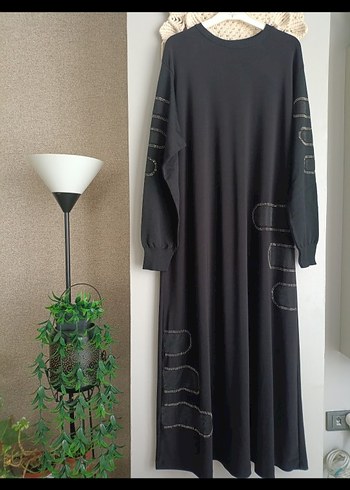 Siyah Zincir Detaylı Uzun Kadın Elbise - Görsel 2