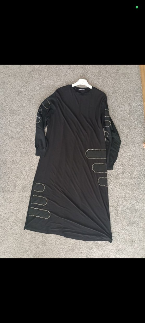 Siyah Zincir Detaylı Uzun Kadın Elbise - Görsel 3